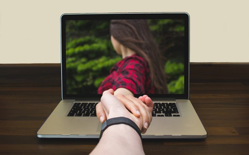 9 Tips to Make Your Long distance Relationship Work - Paldrop.com