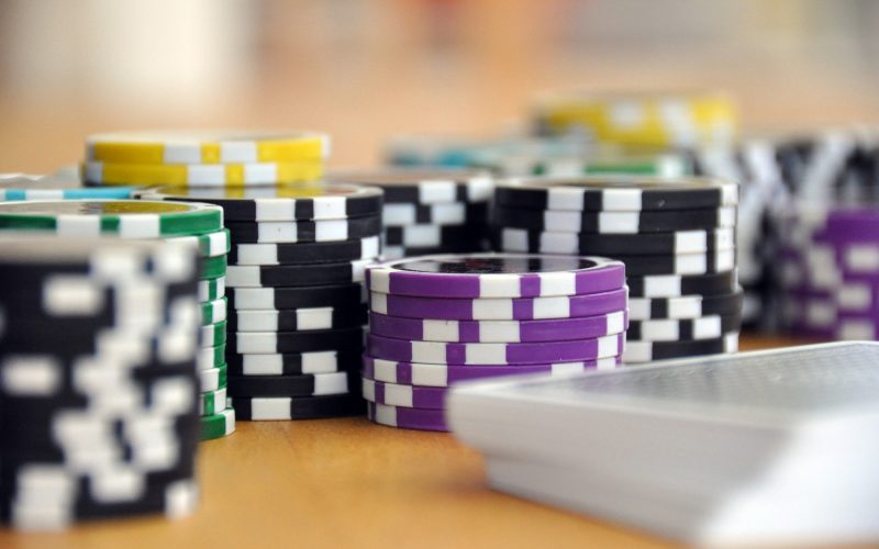 jogar poker online grátis para iniciantes
