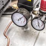 how does an air compressor work